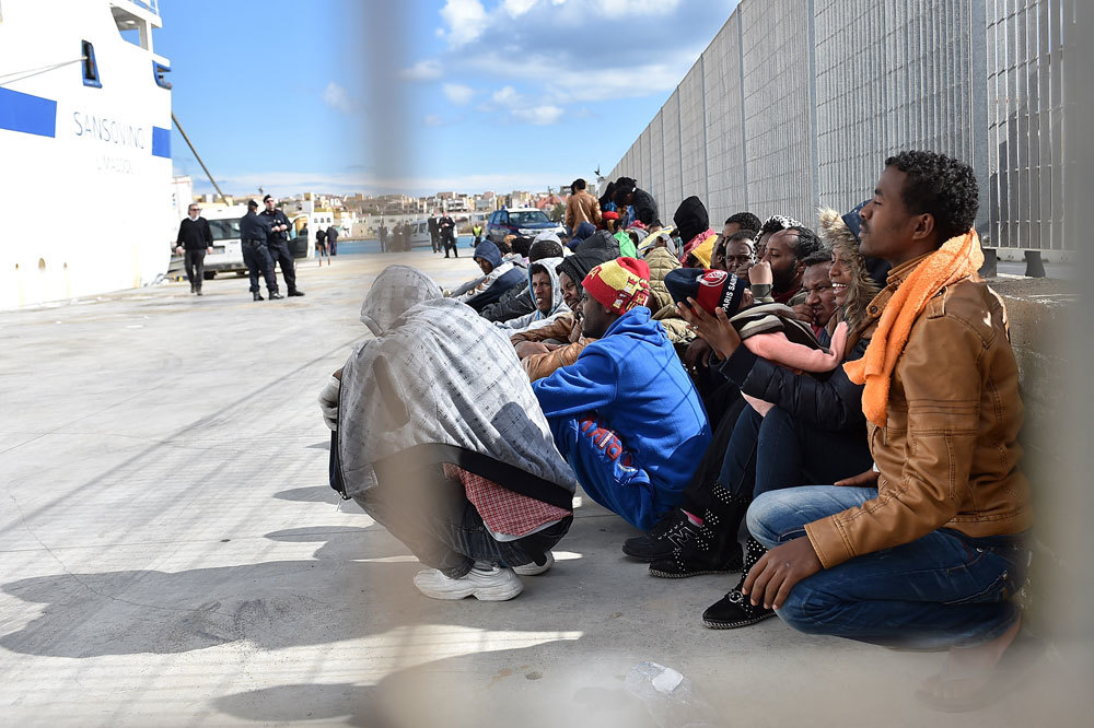 La verità sul sistema Hot Spot – Violazioni e illegalità a Lampedusa. La denuncia delle associazioni